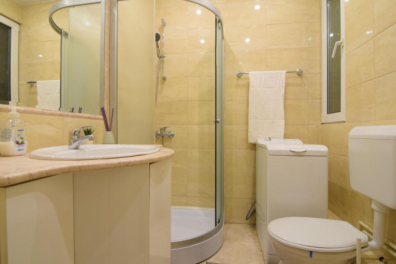 בוקרשט Resedinta Lui Calin - Calea Victoriei Near Royal Palace מראה חיצוני תמונה