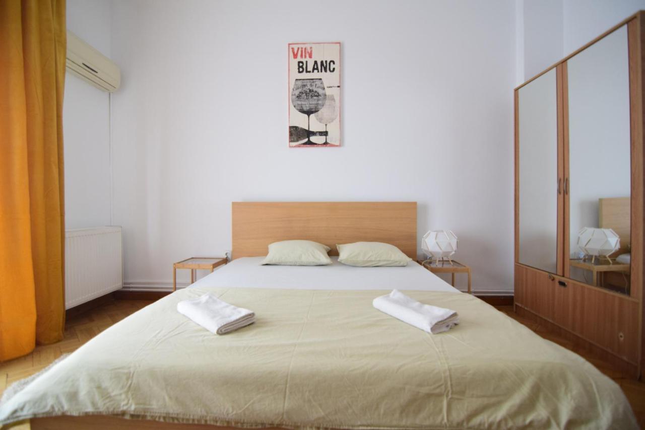בוקרשט Resedinta Lui Calin - Calea Victoriei Near Royal Palace מראה חיצוני תמונה